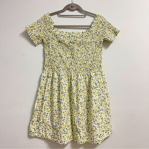 H&M Yellow and White Floral Smocked Top